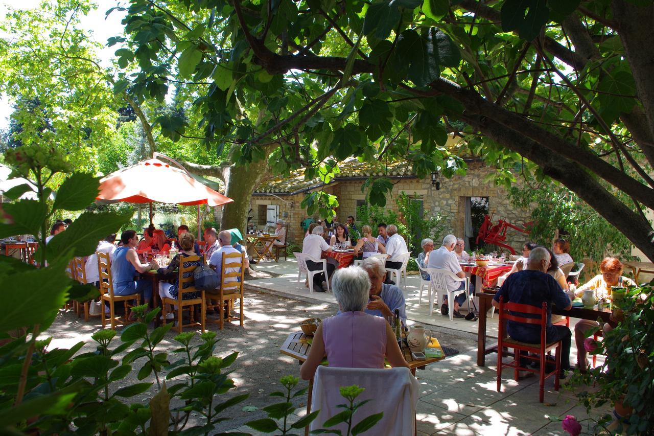 Mas Des Vertes Rives Bed and Breakfast Châteauneuf-de-Gadagne Esterno foto
