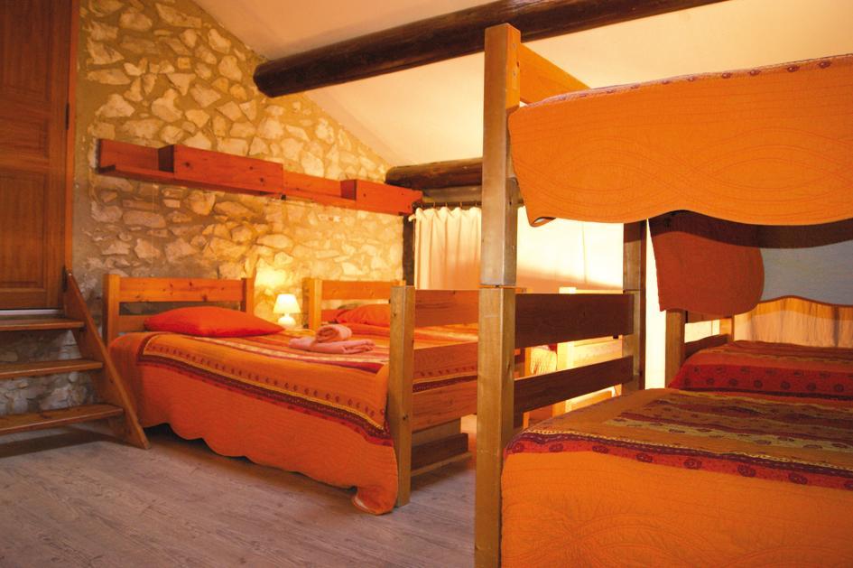 Mas Des Vertes Rives Bed and Breakfast Châteauneuf-de-Gadagne Esterno foto