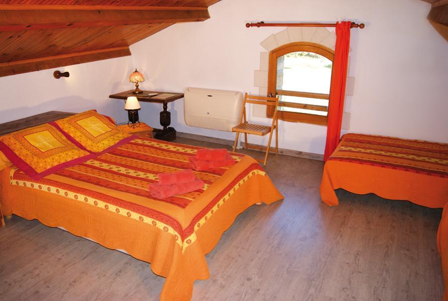 Mas Des Vertes Rives Bed and Breakfast Châteauneuf-de-Gadagne Esterno foto