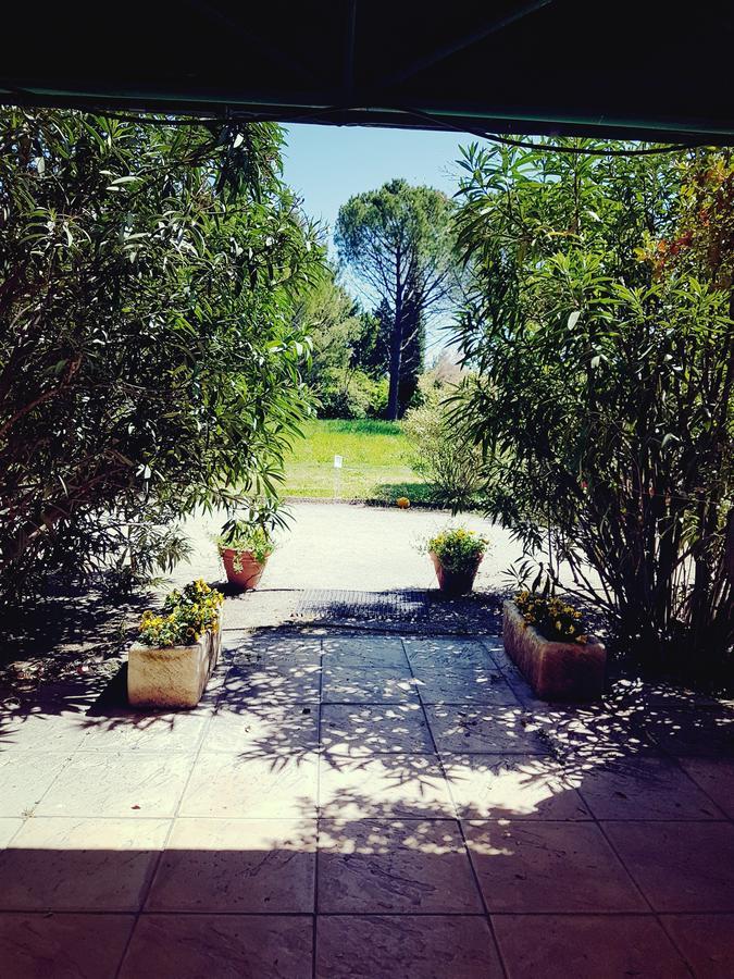 Mas Des Vertes Rives Bed and Breakfast Châteauneuf-de-Gadagne Esterno foto